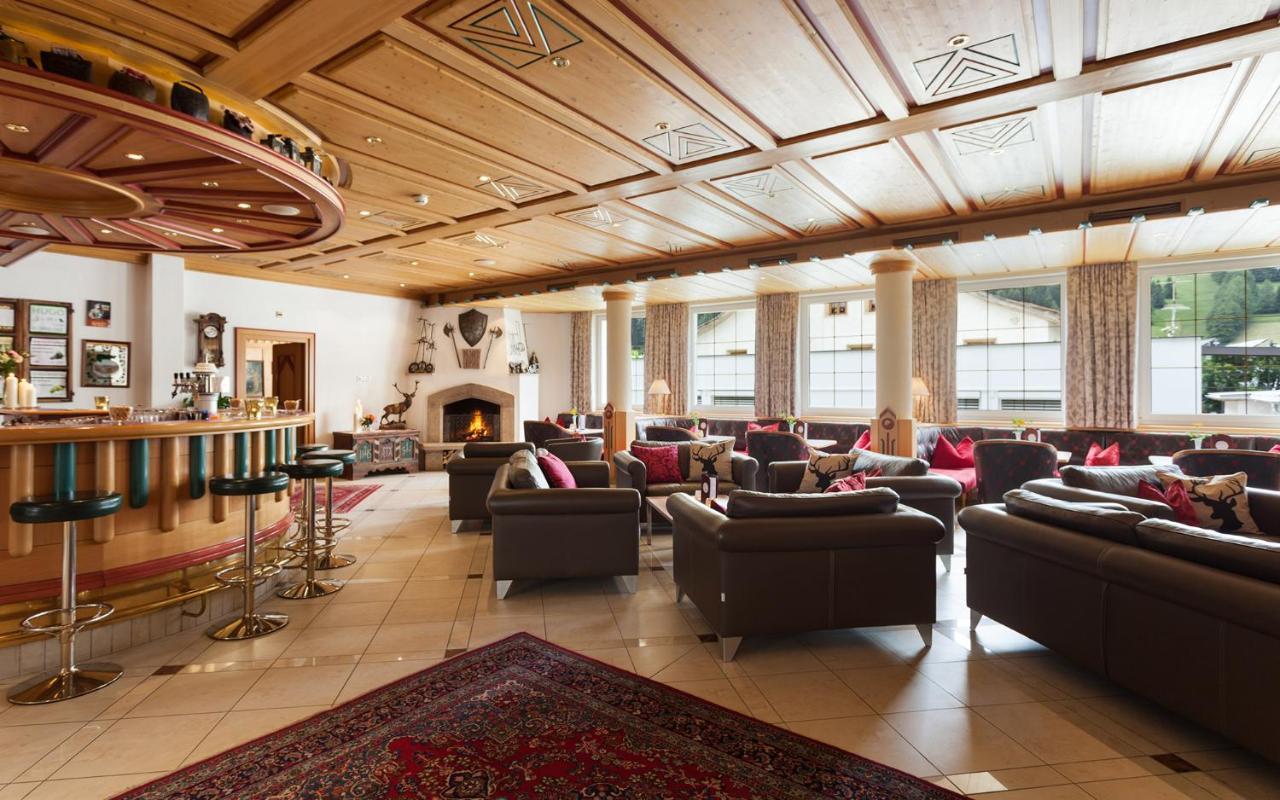 Aparthotel Hochland Gmbh Nauders Buitenkant foto