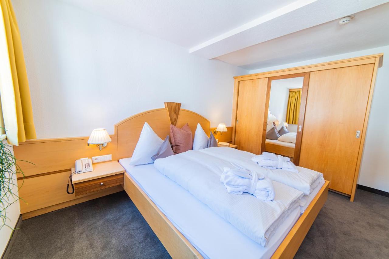 Aparthotel Hochland Gmbh Nauders Buitenkant foto
