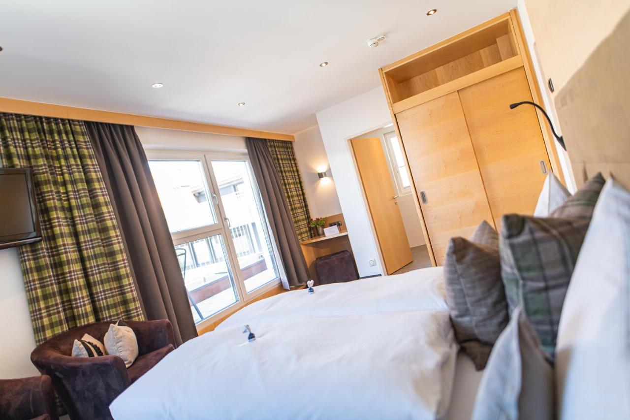 Aparthotel Hochland Gmbh Nauders Buitenkant foto