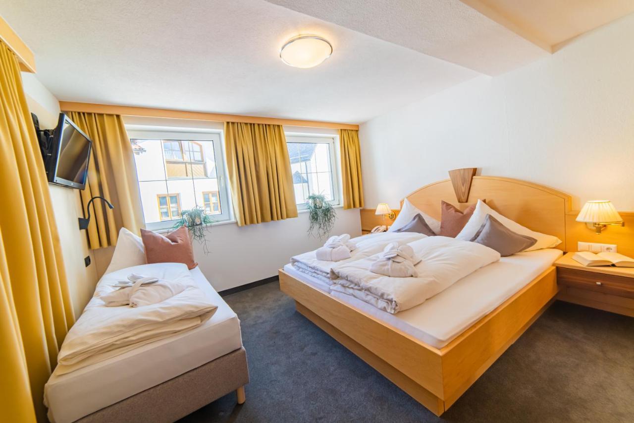 Aparthotel Hochland Gmbh Nauders Buitenkant foto
